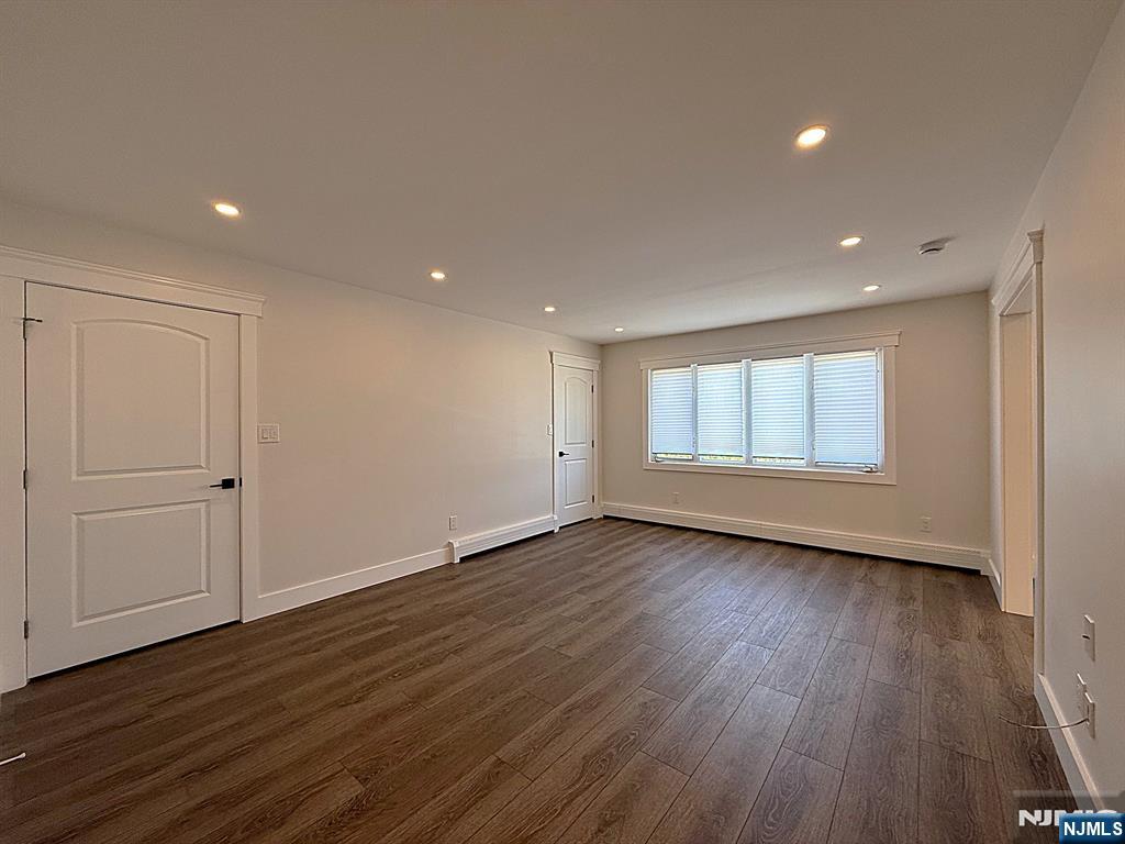 682 Valley Brook Avenue 2 - Photo 5