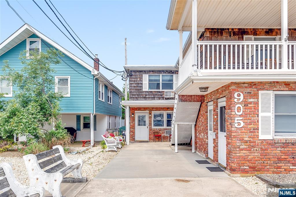 905 Central Avenue - Photo 1