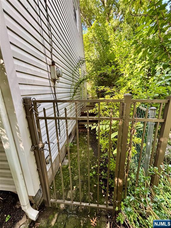 70 Mayfair Drive - Photo 4