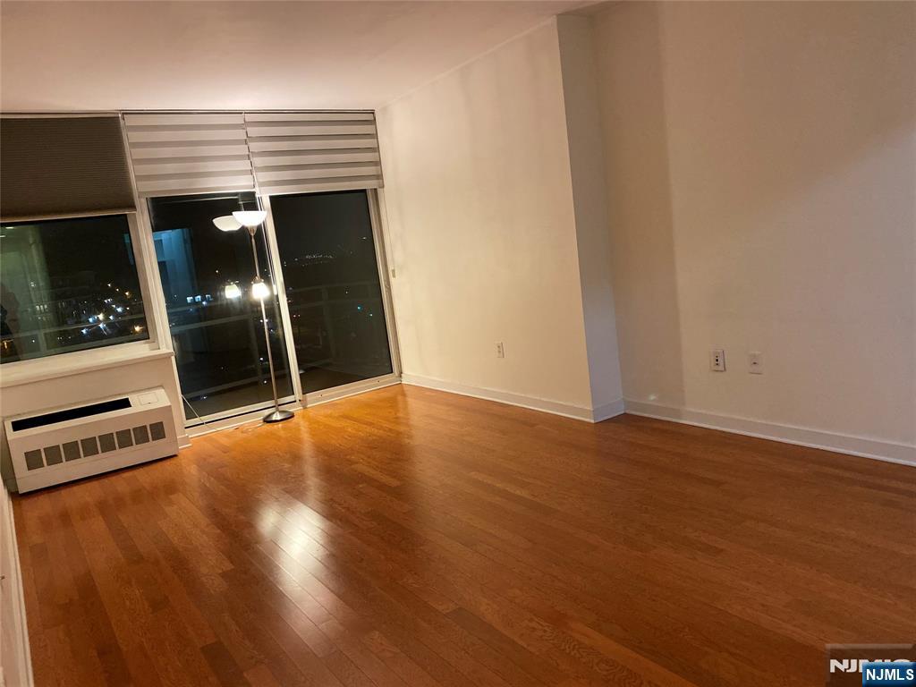 617 Hudson Park 617 - Photo 2