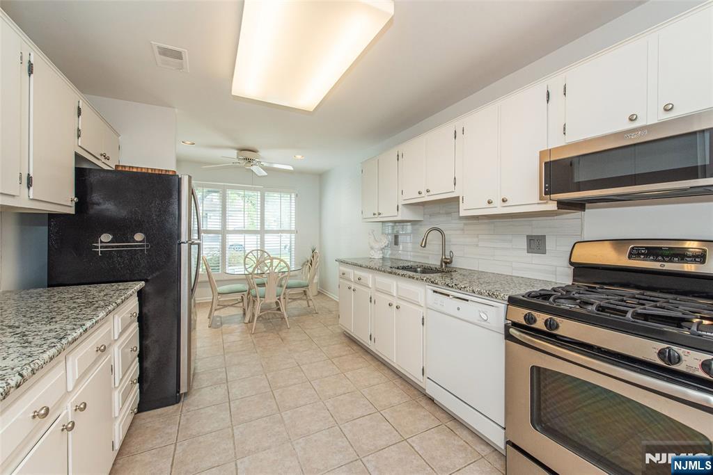 45 Stonegate Drive - Photo 4