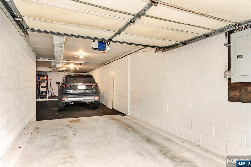 Listing Photo 2 - Condo for sale in building located at 4 Di Donna Ct, Clifton, NJ 07013 - Unit #A004