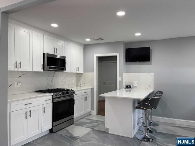 16-37 Parmelee Avenue - Photo 4