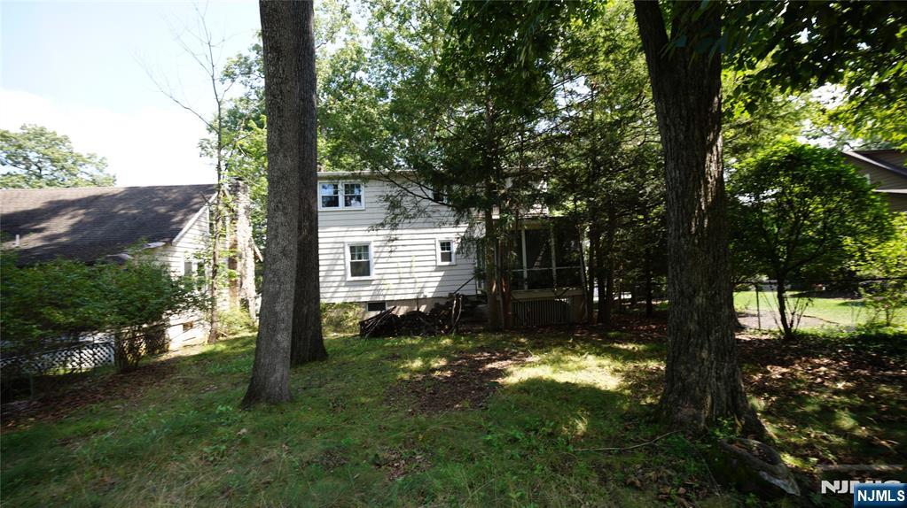163 Chestnut Drive - Photo 3
