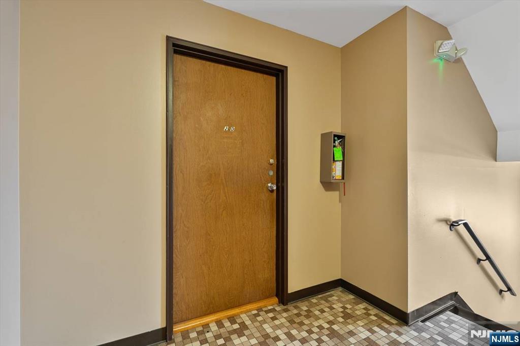 101 Orient Way 2D1 - Photo 3