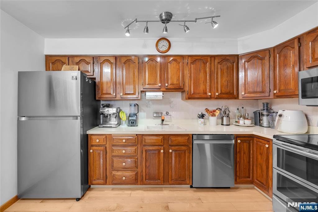 9249 Kennedy Boulevard 105 - Photo 3