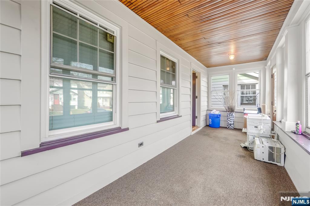 466 Beardsley Avenue - Photo 5