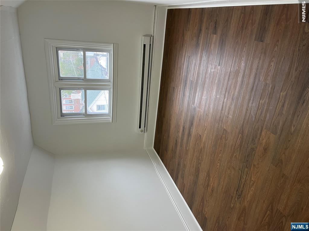 12 Quincy Street 4 - Photo 3