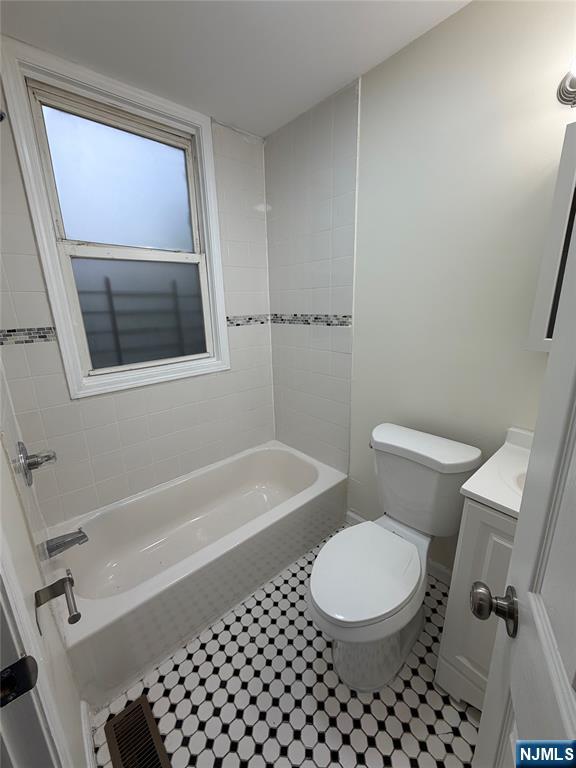 101 Hedden Terrace 1 - Photo 2