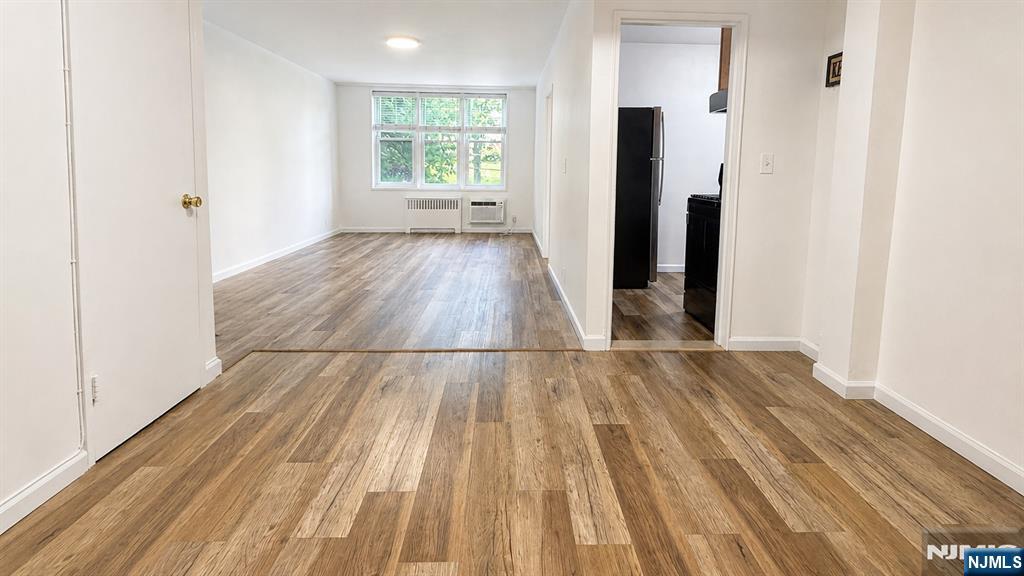 2160 Center Avenue 2L - Photo 2