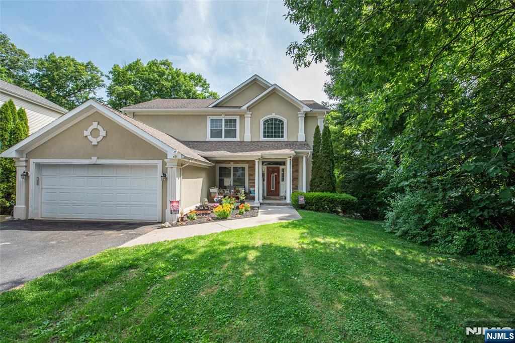 46 Decker Avenue - Photo 1