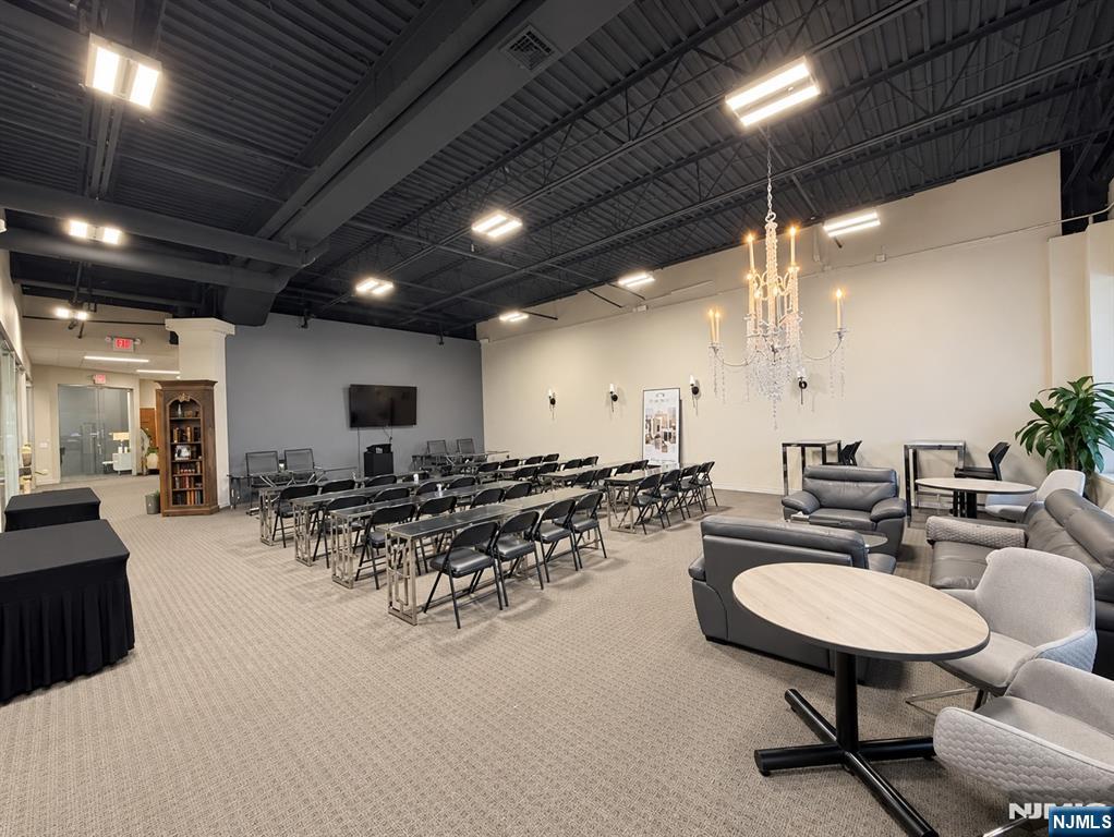 1025 Macarthur Boulevard - Photo 4