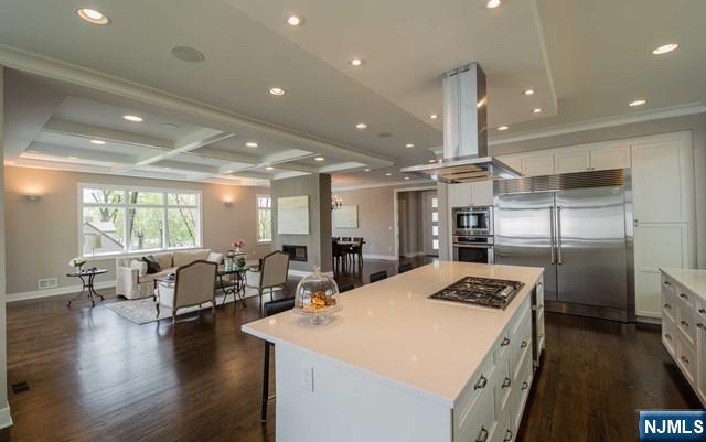 51 Phelps Avenue - Photo 2