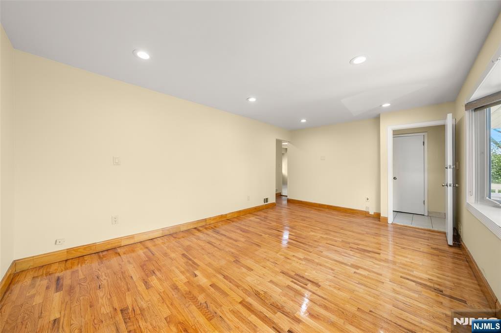 241 Union Avenue - Photo 5