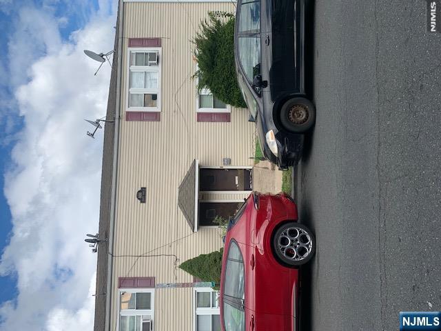 801 73rd Street 1R - Photo 1