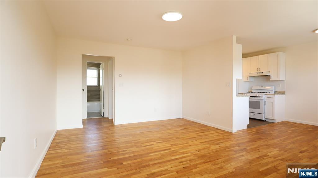 87 W Central Boulevard 7 - Photo 3