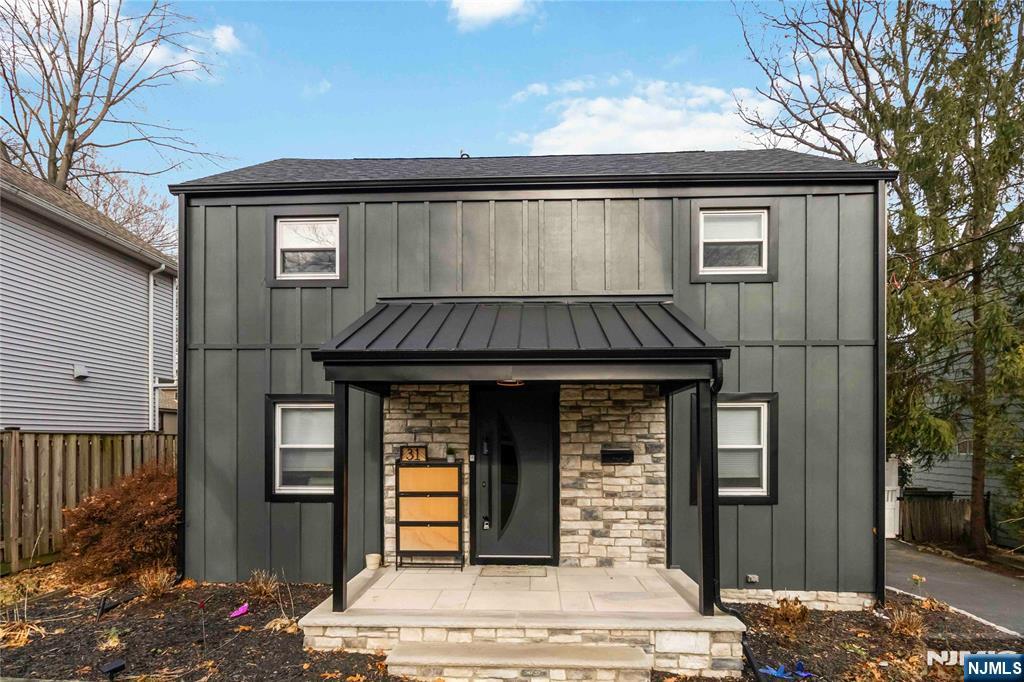 31 Sherman Avenue - Photo 1