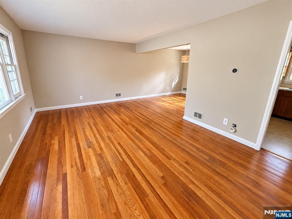 201 Davis Avenue - Photo 2