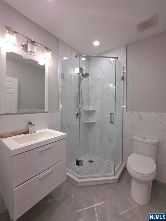 2461 Rossett Street — photo 22