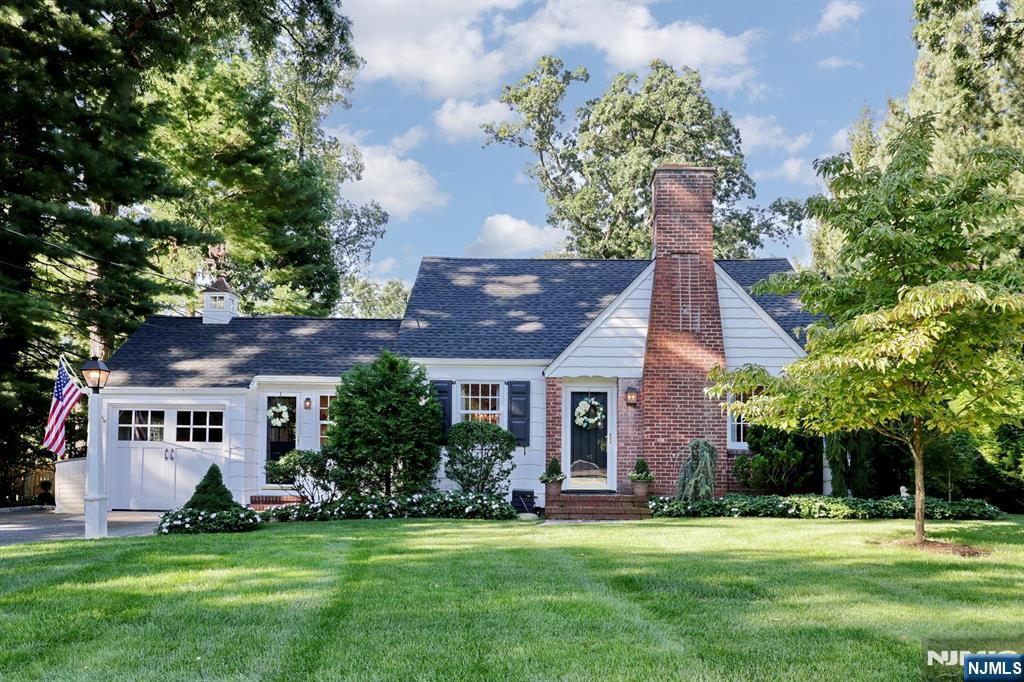 Photo 2 of Single family home for sale at 224 Van Houten Ave, Wyckoff, NJ 07481 | MLS# 26033744 | Listing updated on 2026-09-13