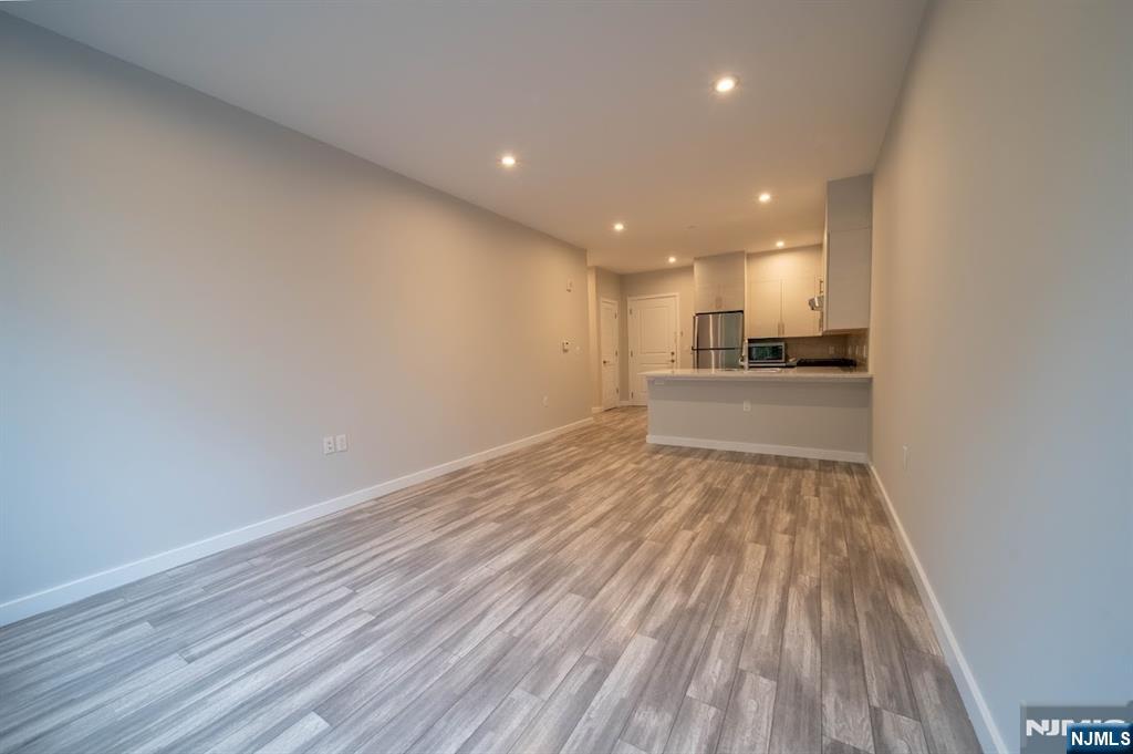 62 Broadway 202 - Photo 4