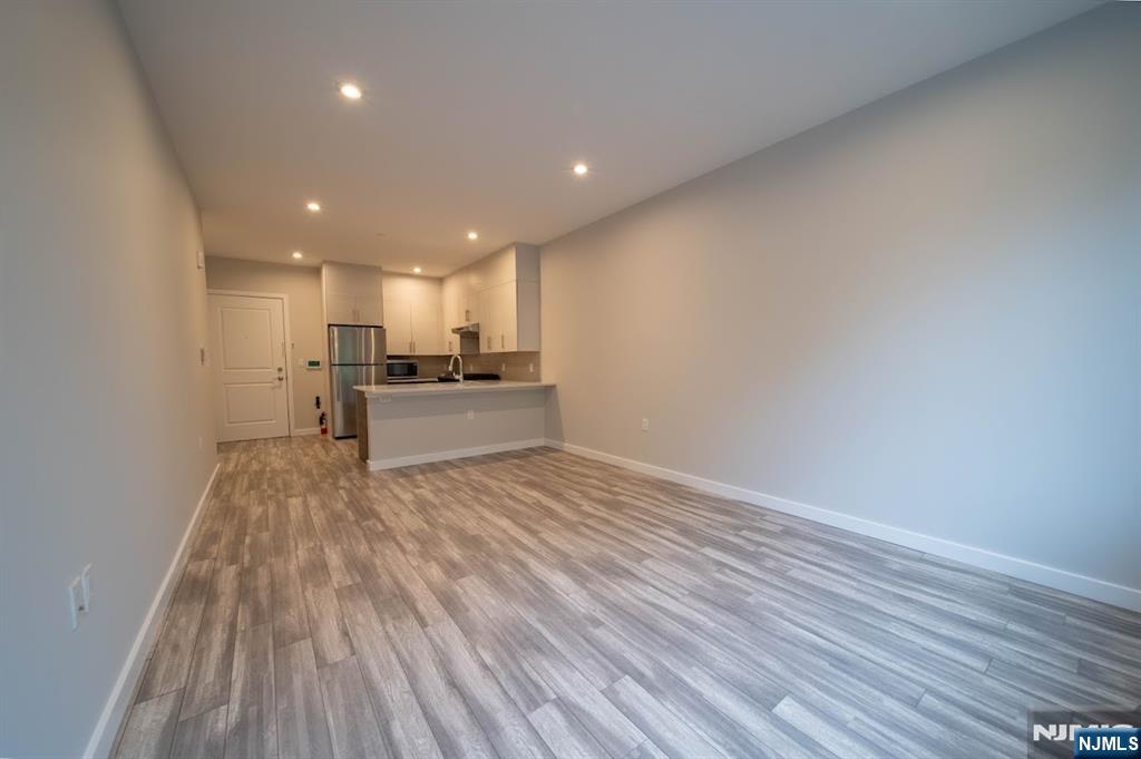 62 Broadway 202 - Photo 5