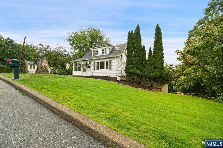 62 Vreeland Avenue - Photo 1