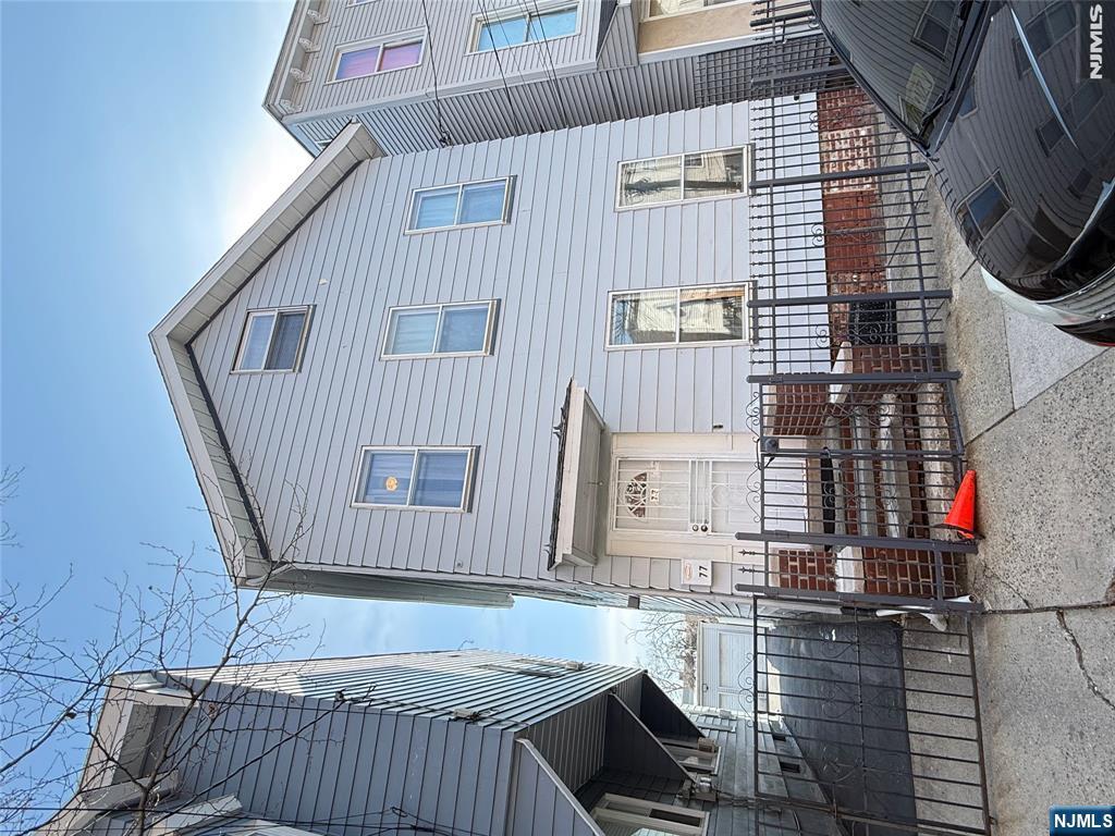 77 Stone Street - Photo 1