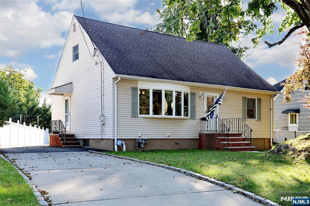 741 Pompton Avenue - Photo 1