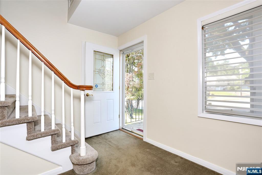 741 Pompton Avenue - Photo 4