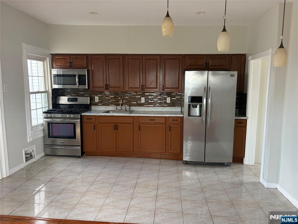 1410 37th Street - Photo 5