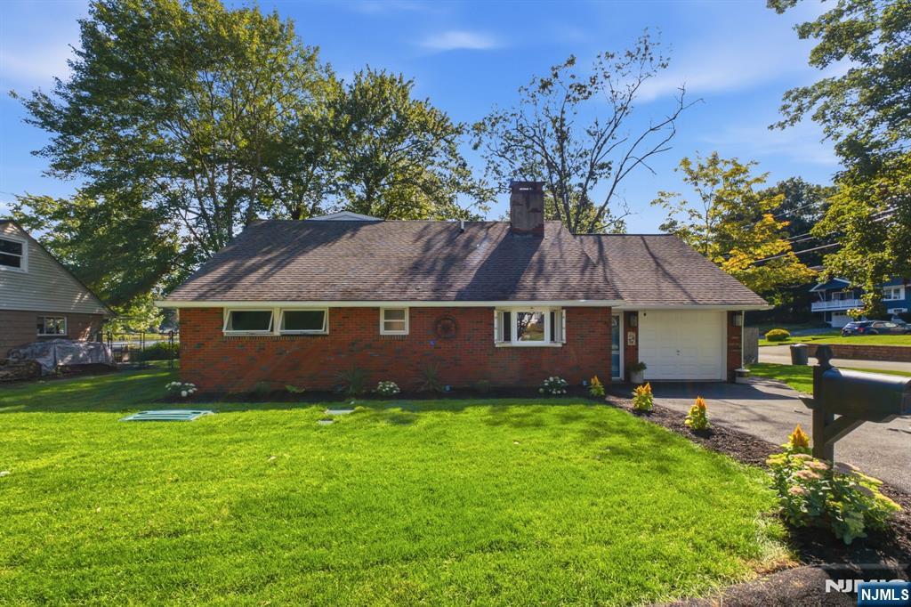 49 Oslo Drive - Photo 1