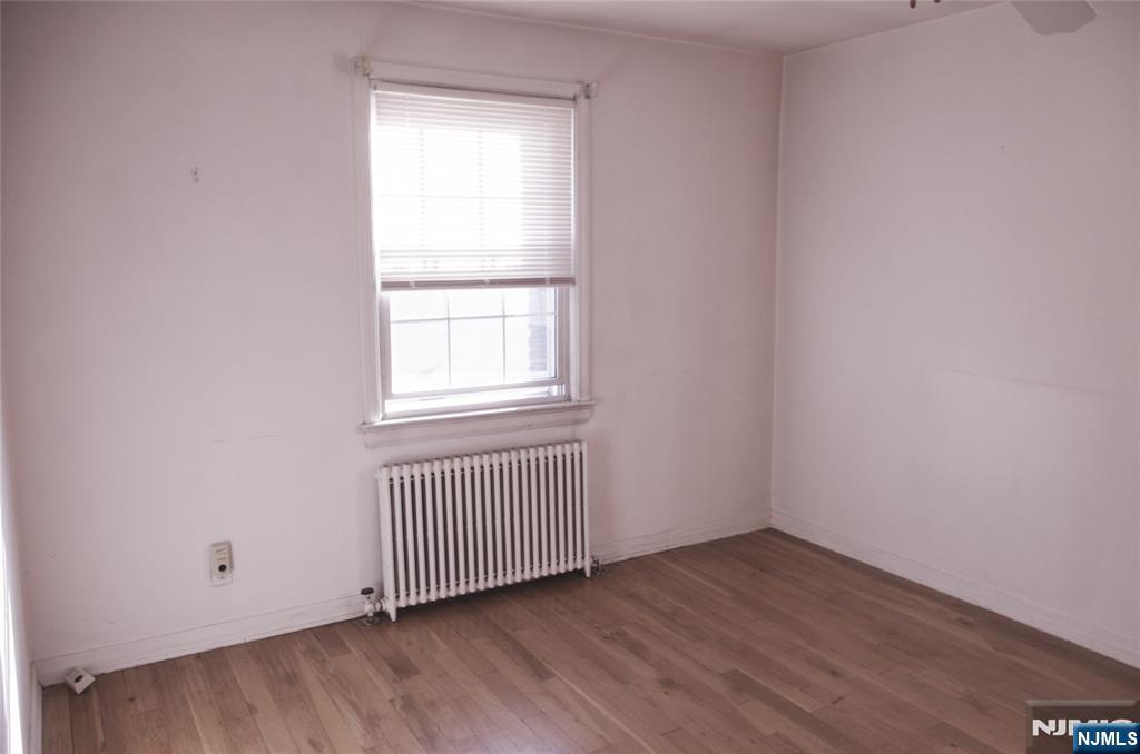 Photo 3 of House for sale at 129 River Dr #B, Elmwood Park, NJ 07407 | MLS# 26033794 | Listing updated on 2026-09-14