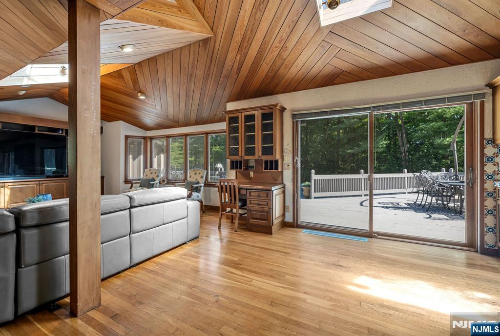 40 Mohegan Trail — photo 16