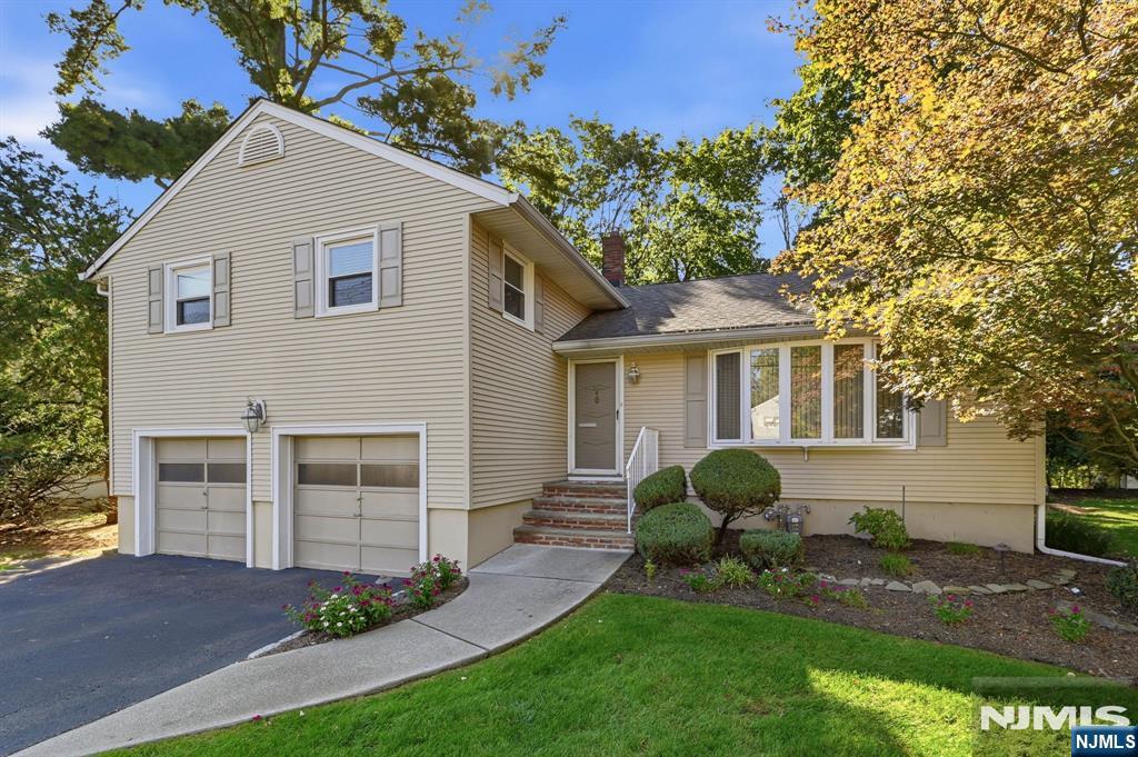 298 Webster Drive - Photo 1