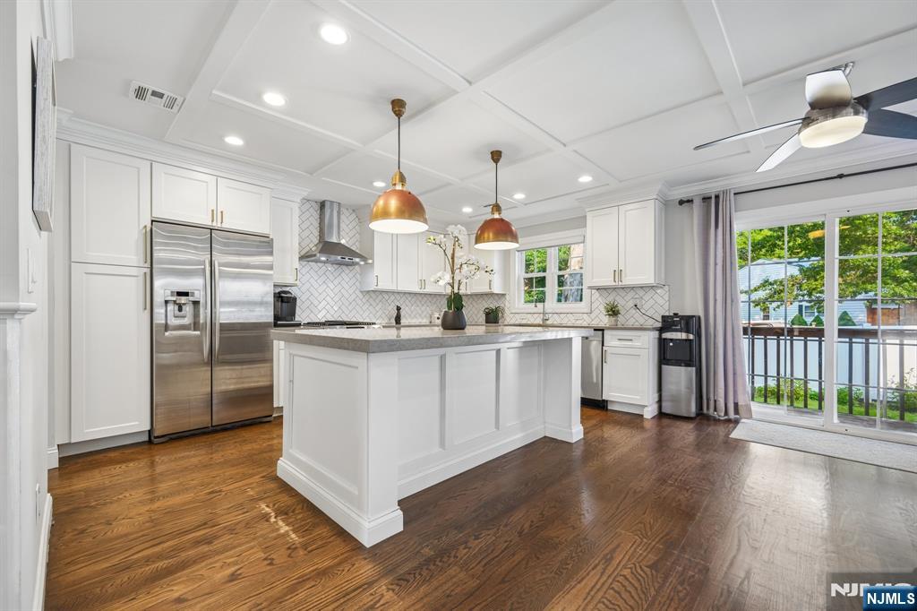 Photo 2 of Sale Pending at 9 Burnet Hl Rd, Livingston, NJ 07039 | MLS# 26033826 | Listing updated on 2026-09-24