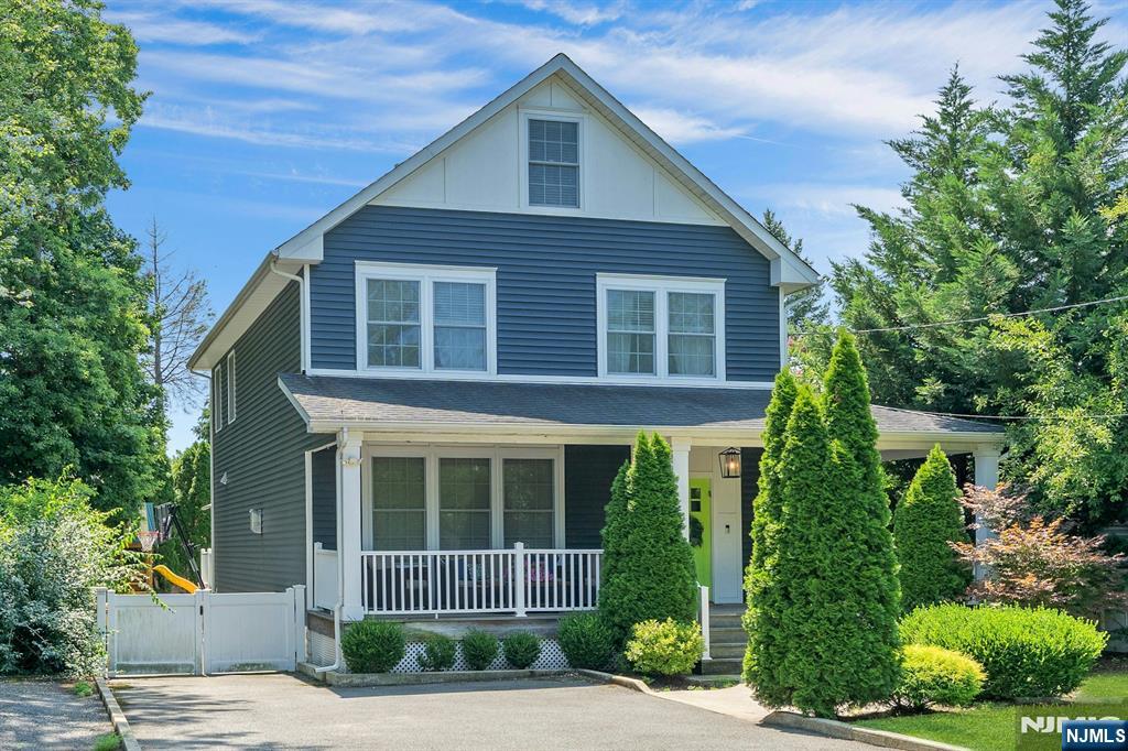 163 Woodward Avenue