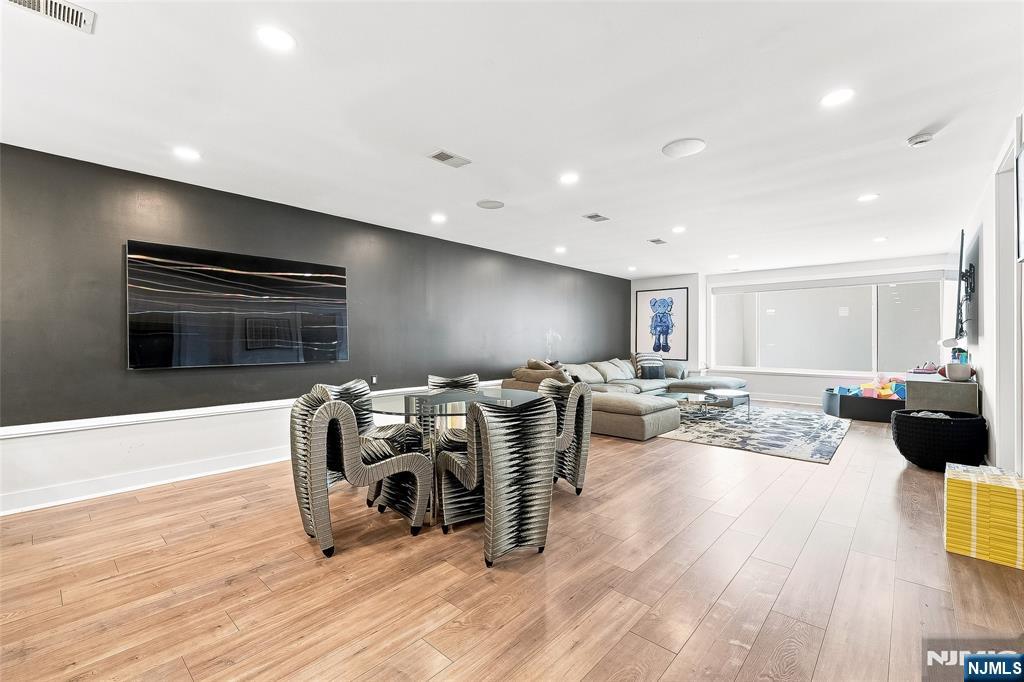 55 Kennedy Drive — photo 34