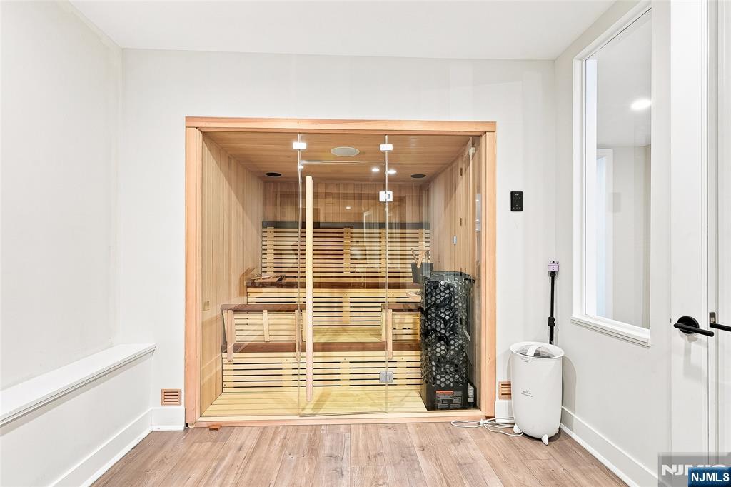 55 Kennedy Drive — photo 36