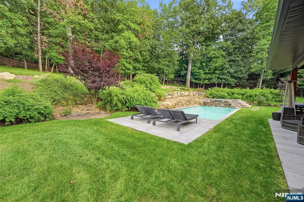 55 Kennedy Drive — photo 44