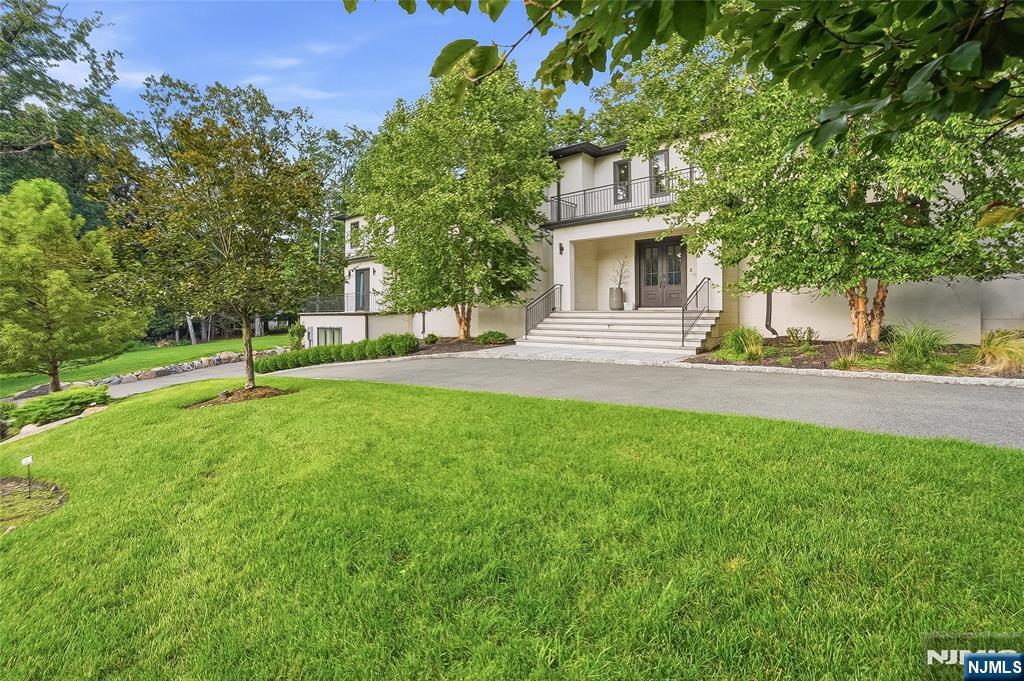 55 Kennedy Drive — photo 48