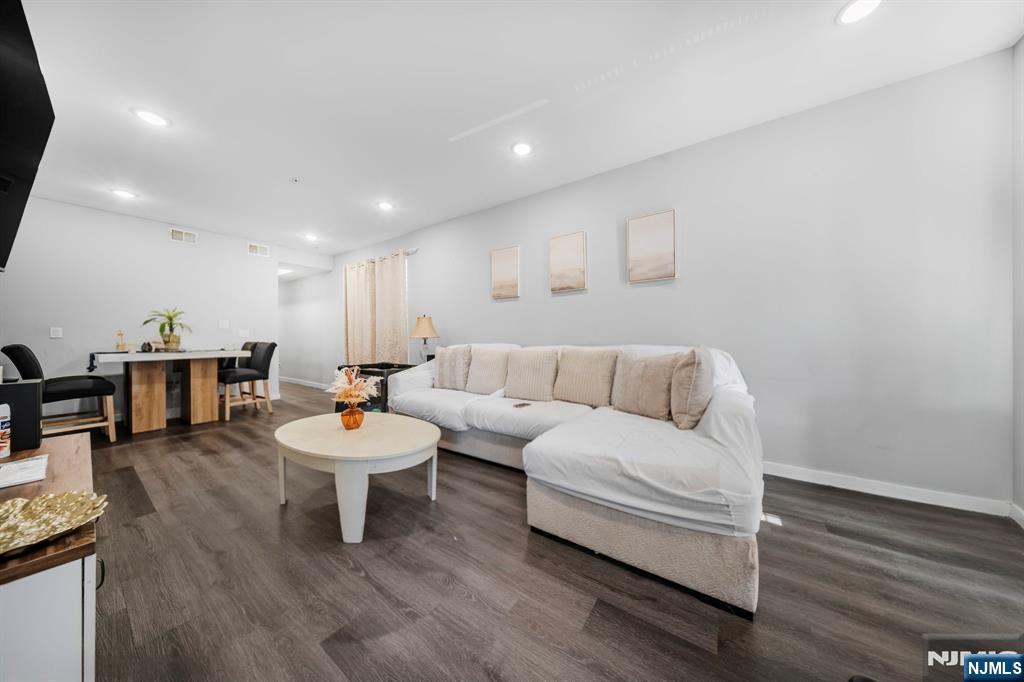 31 12th Avenue - Photo 4