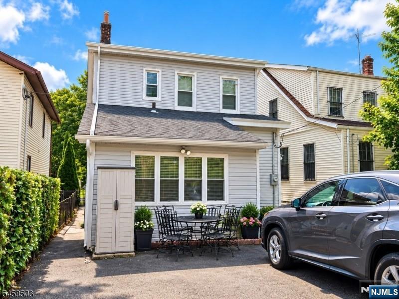155 Weequahic Avenue - Photo 4