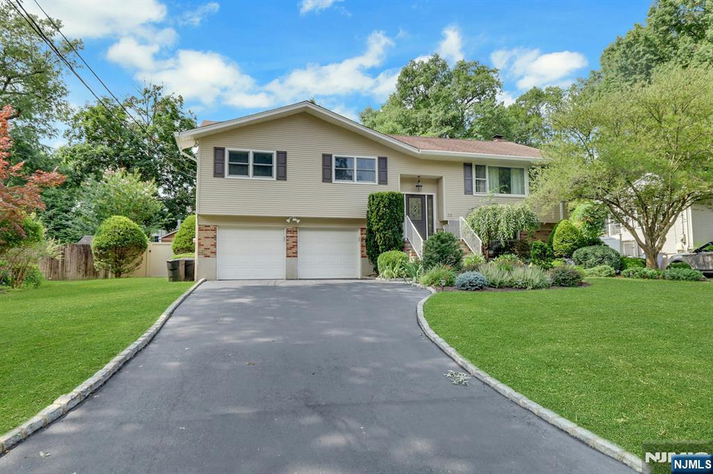 33 Hurlbut Street - Photo 1