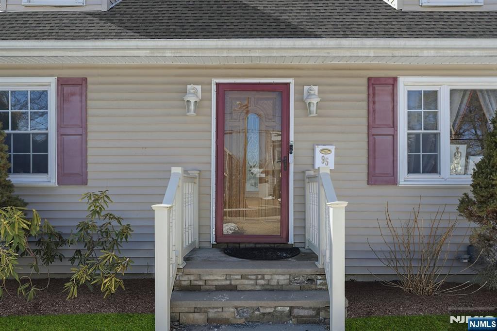 95 Cedar Avenue - Photo 3