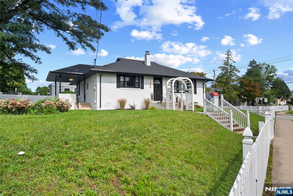 51-57 Totowa Avenue - Photo 2