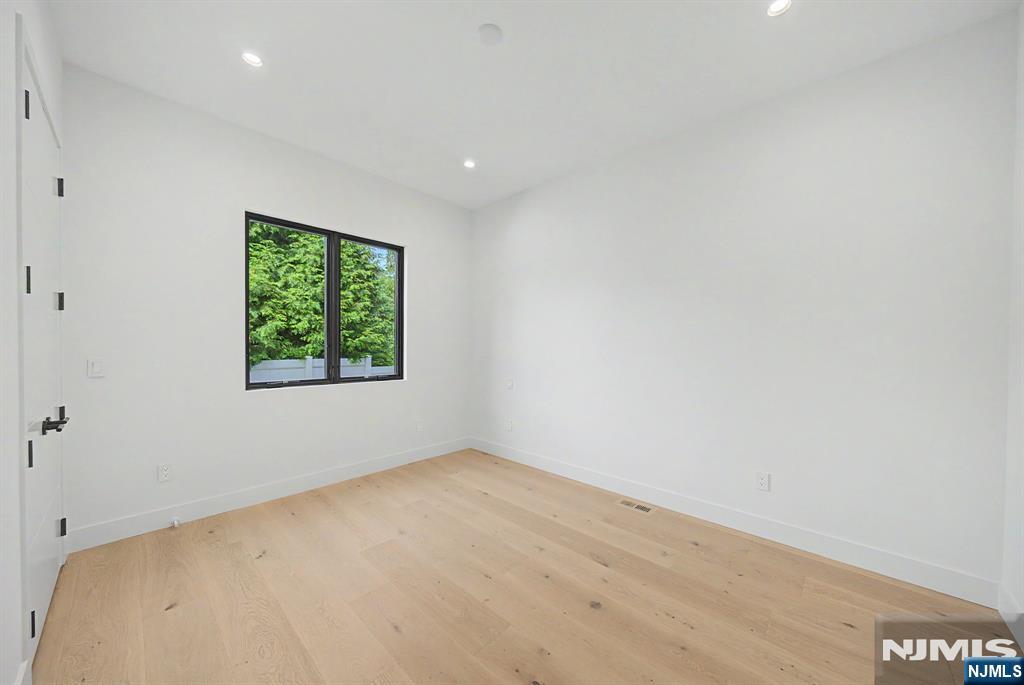 66 Jefferson Avenue — photo 19