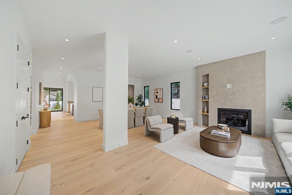 66 Jefferson Avenue - Photo 3