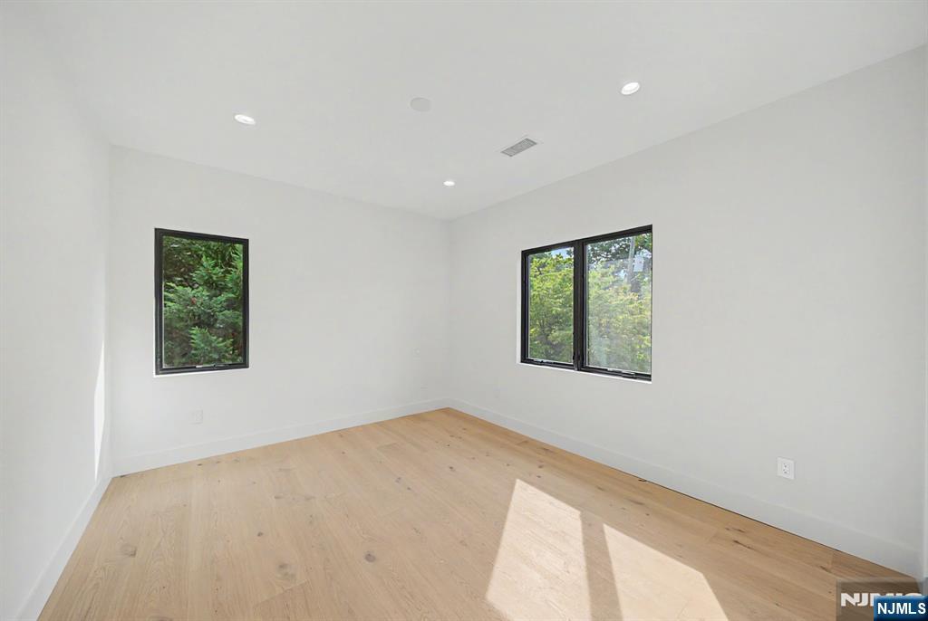 66 Jefferson Avenue — photo 28