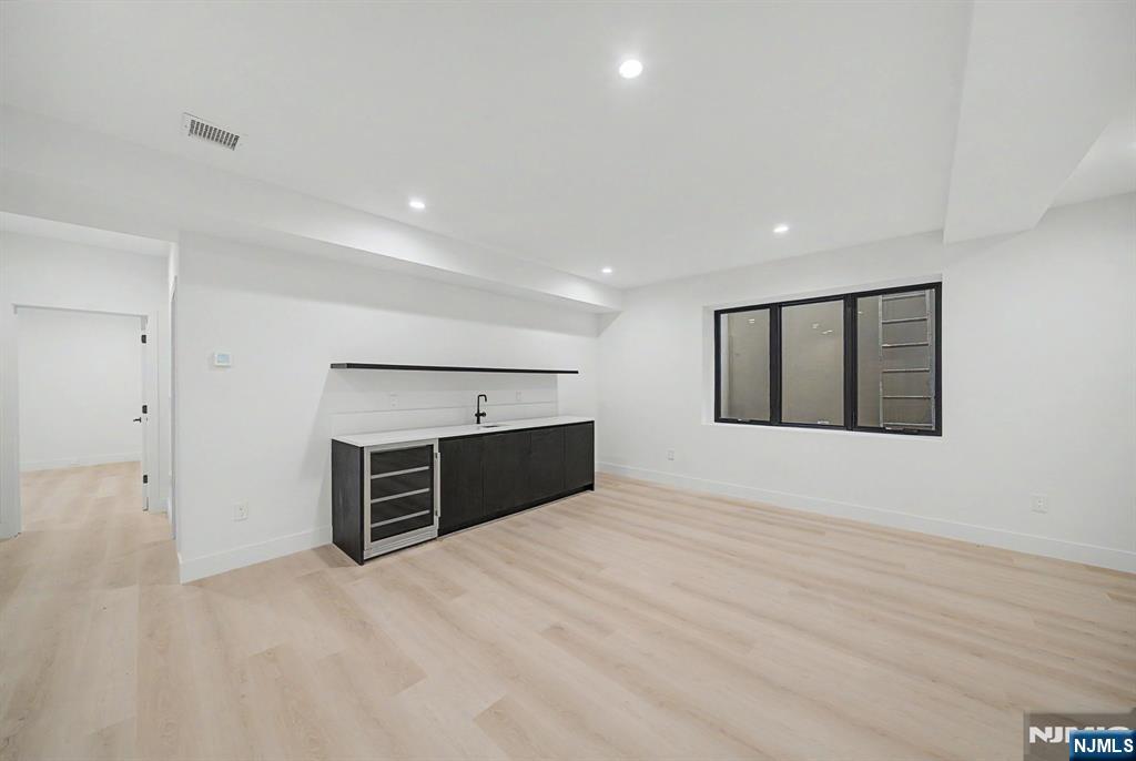 66 Jefferson Avenue — photo 37